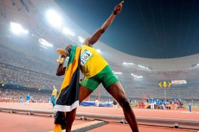 米兰app-“武汉马拉松赛：赛道上的速度与激情”